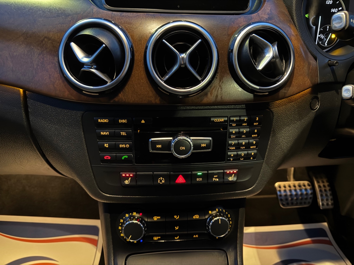 Used Mercedes-Benz B Class 2014 for sale - 77382014: Photo 22