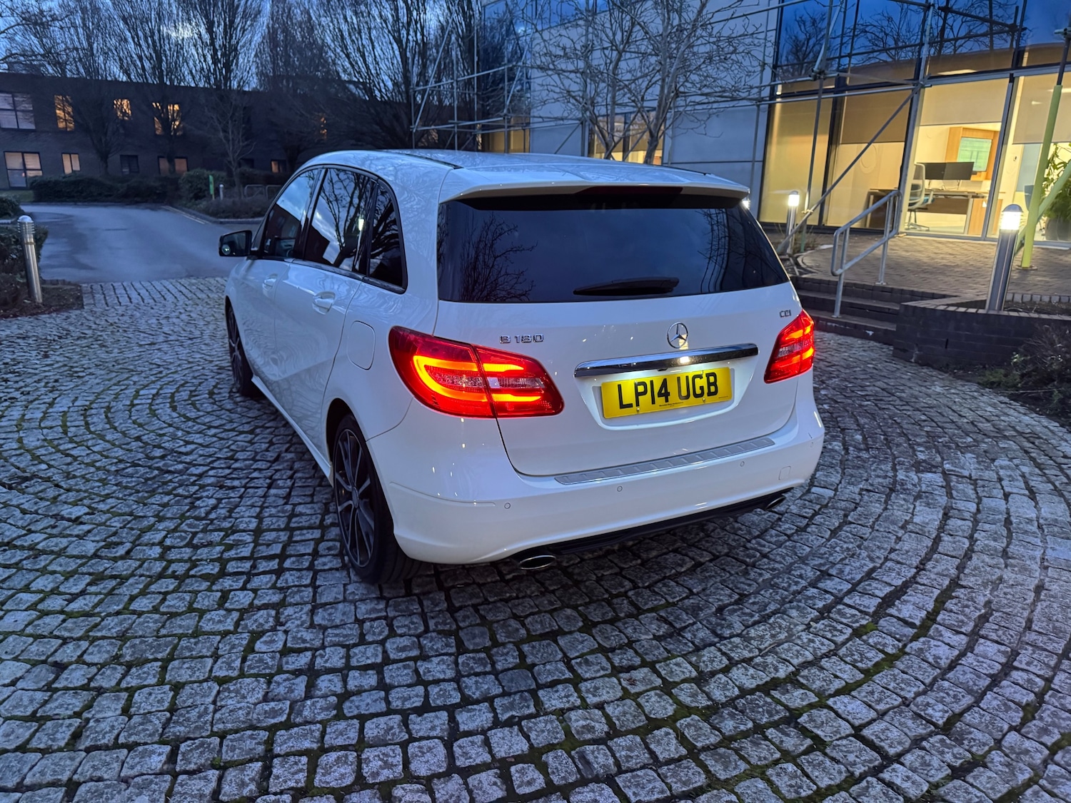 Used Mercedes-Benz B Class 2014 for sale - 77382014: Photo 5