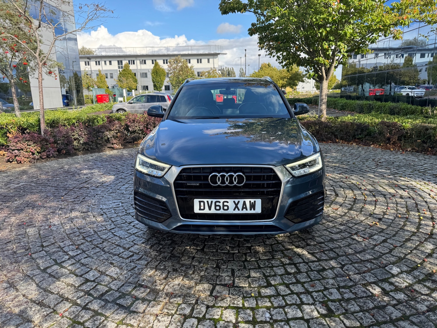 Used Audi Q3 2016 for sale - 75946924: Photo 2