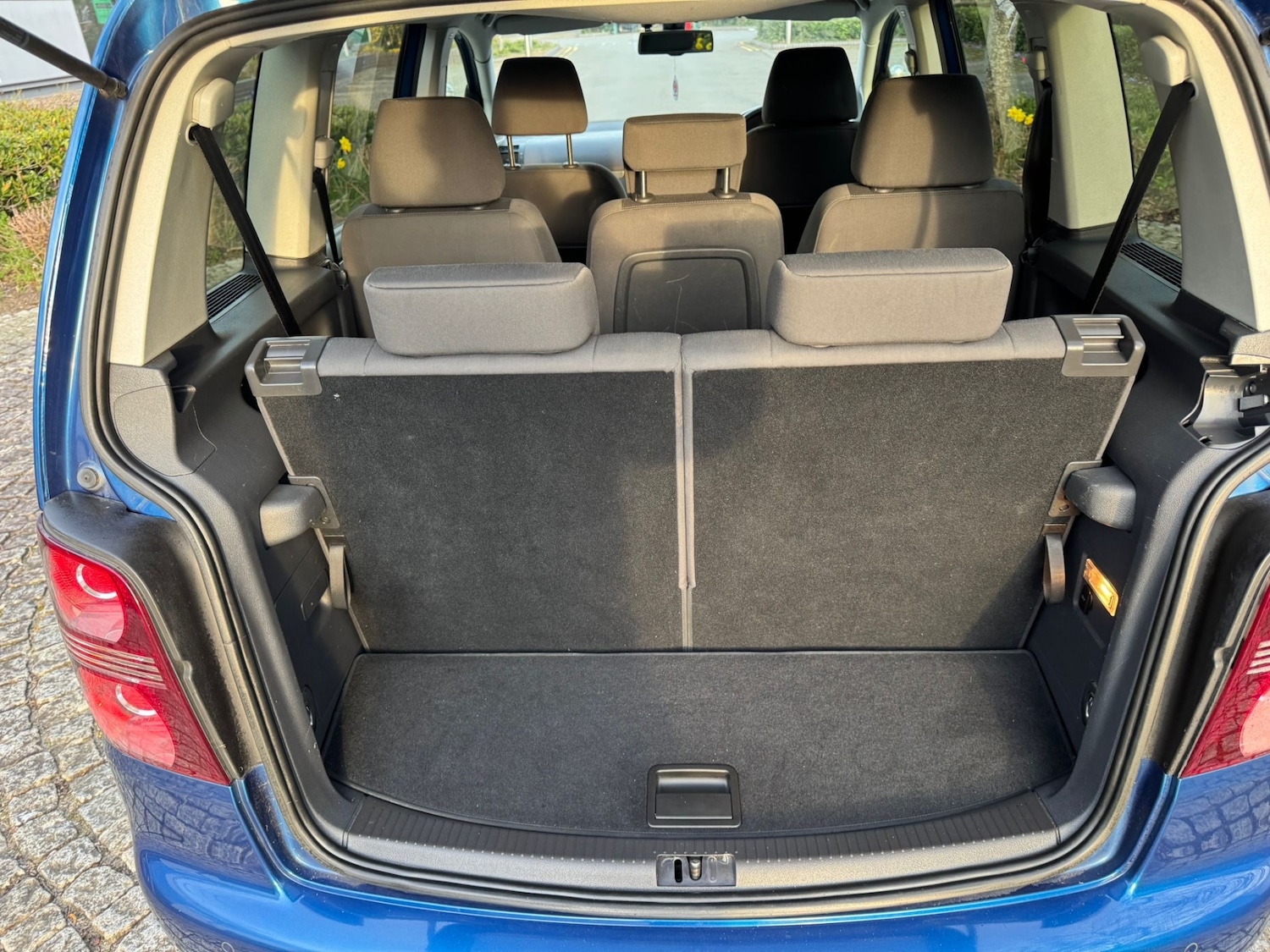 Used Volkswagen Touran 2009 for sale - 78122820: Photo 16