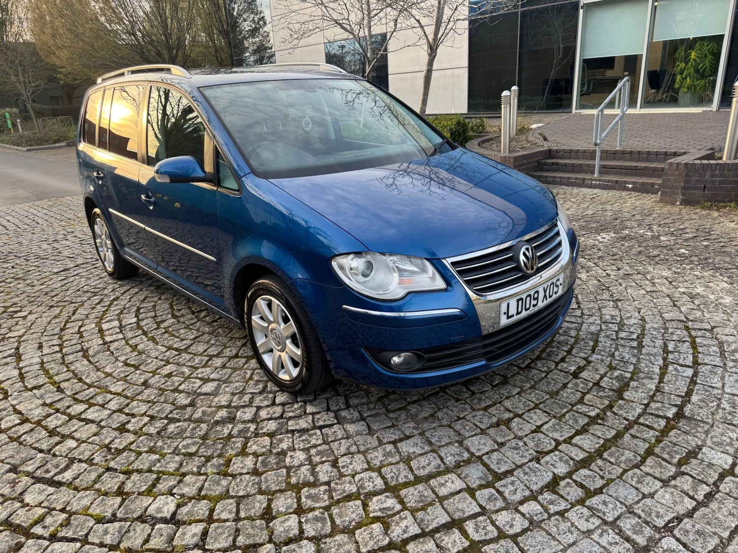 Used Volkswagen Touran 2009 for sale - 78122820: Photo 4