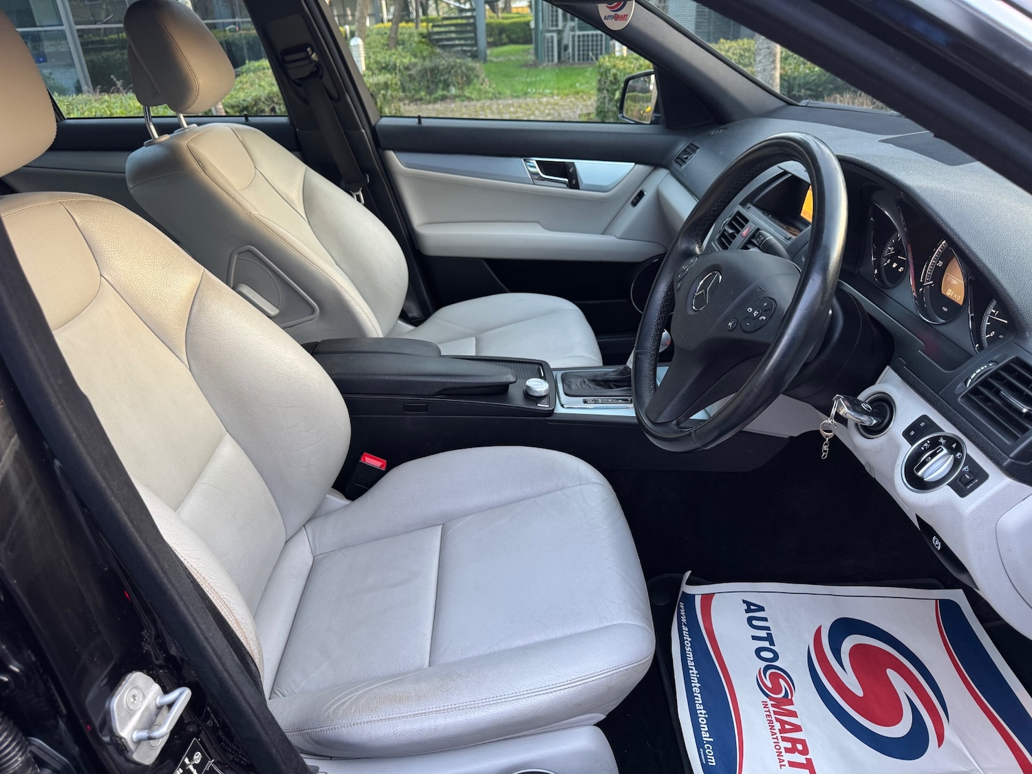 Used Mercedes-Benz C Class 2011 for sale - 77956914: Photo 12