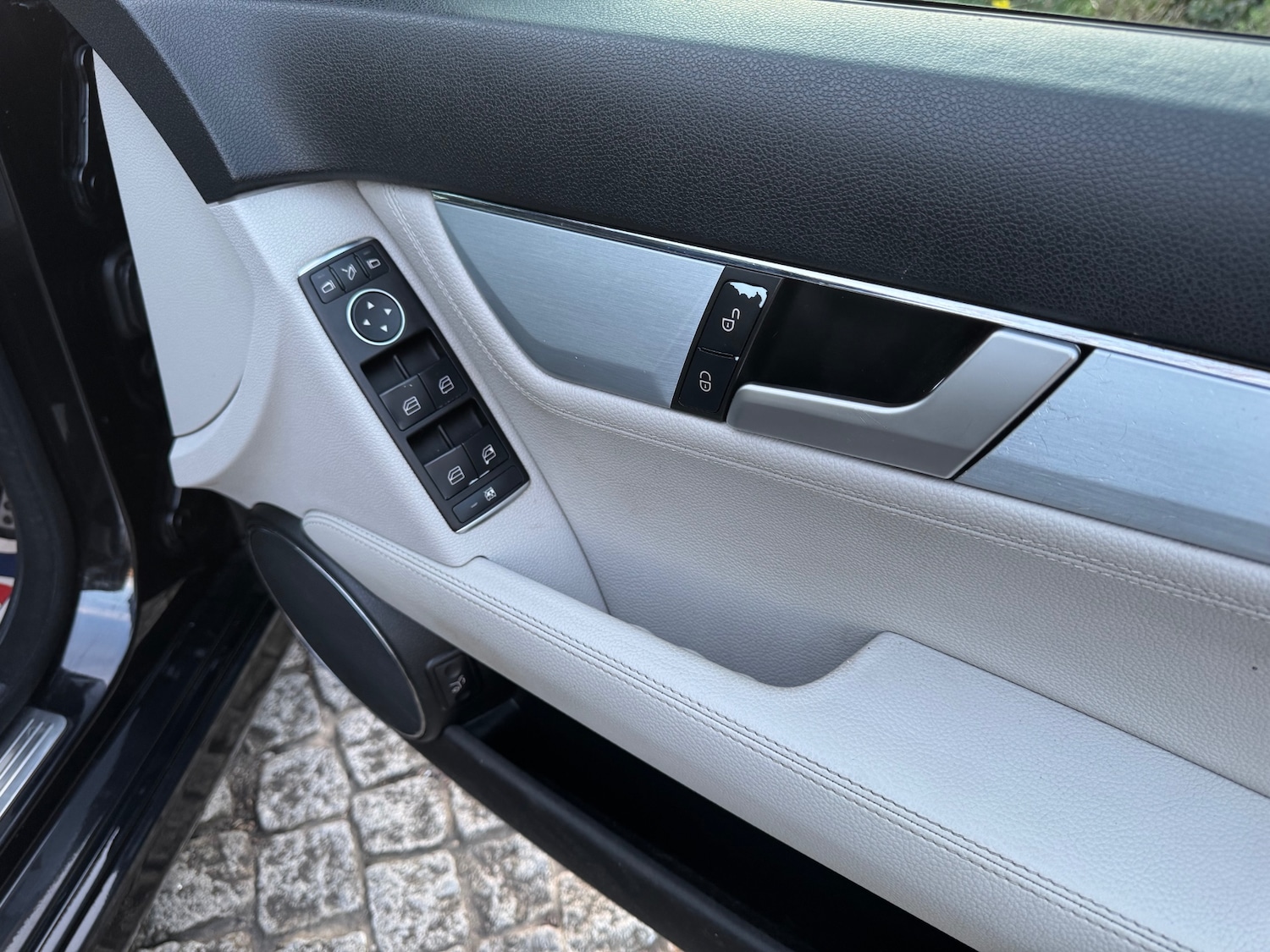 Used Mercedes-Benz C Class 2011 for sale - 77956914: Photo 14