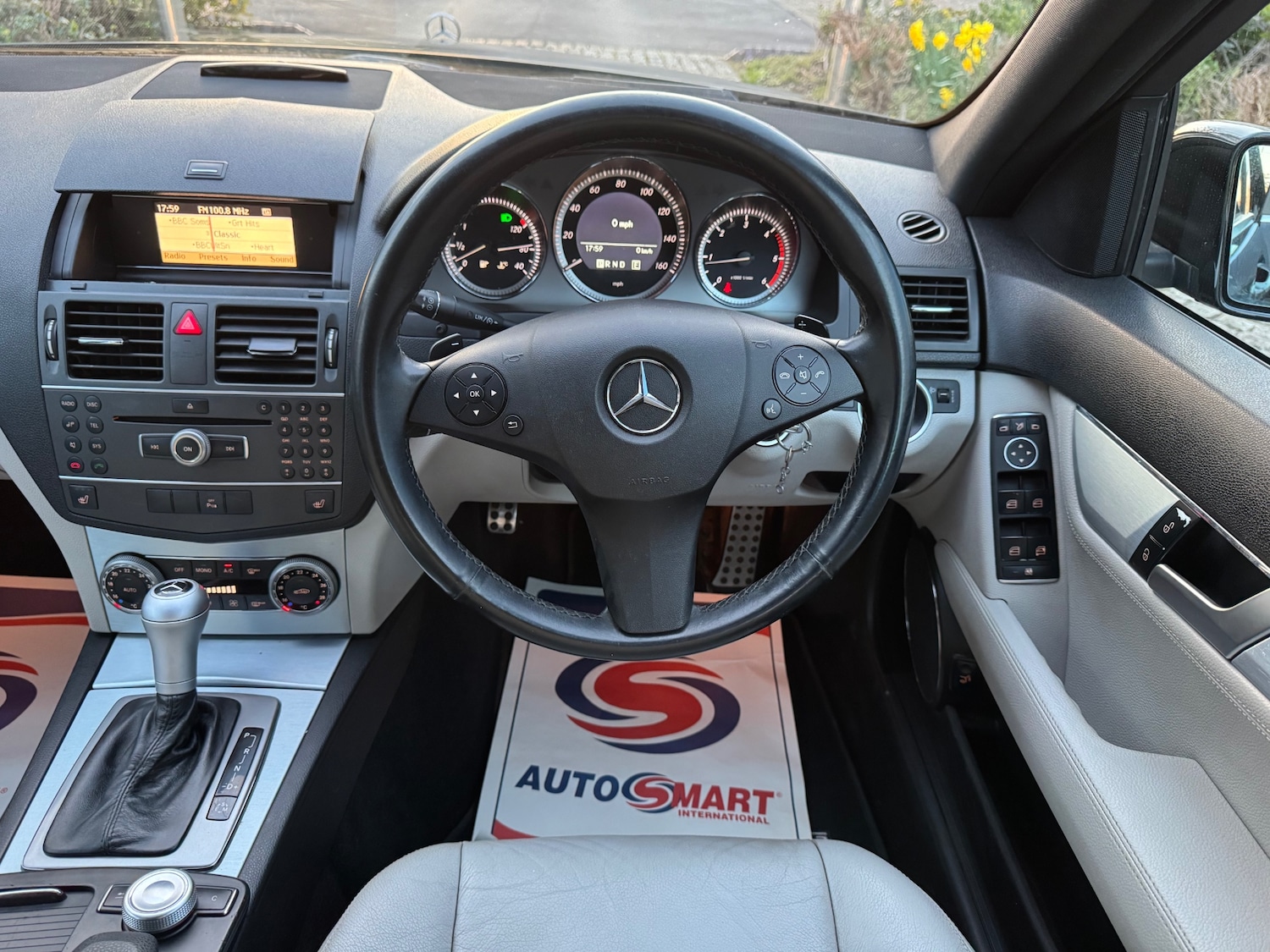 Used Mercedes-Benz C Class 2011 for sale - 77956914: Photo 16