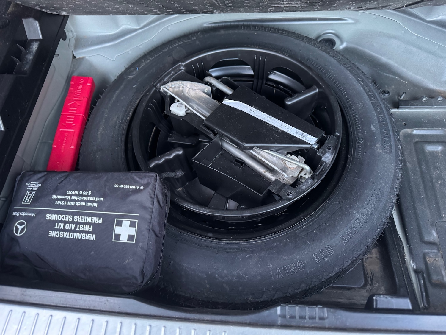 Used Mercedes-Benz C Class 2011 for sale - 77956914: Photo 28