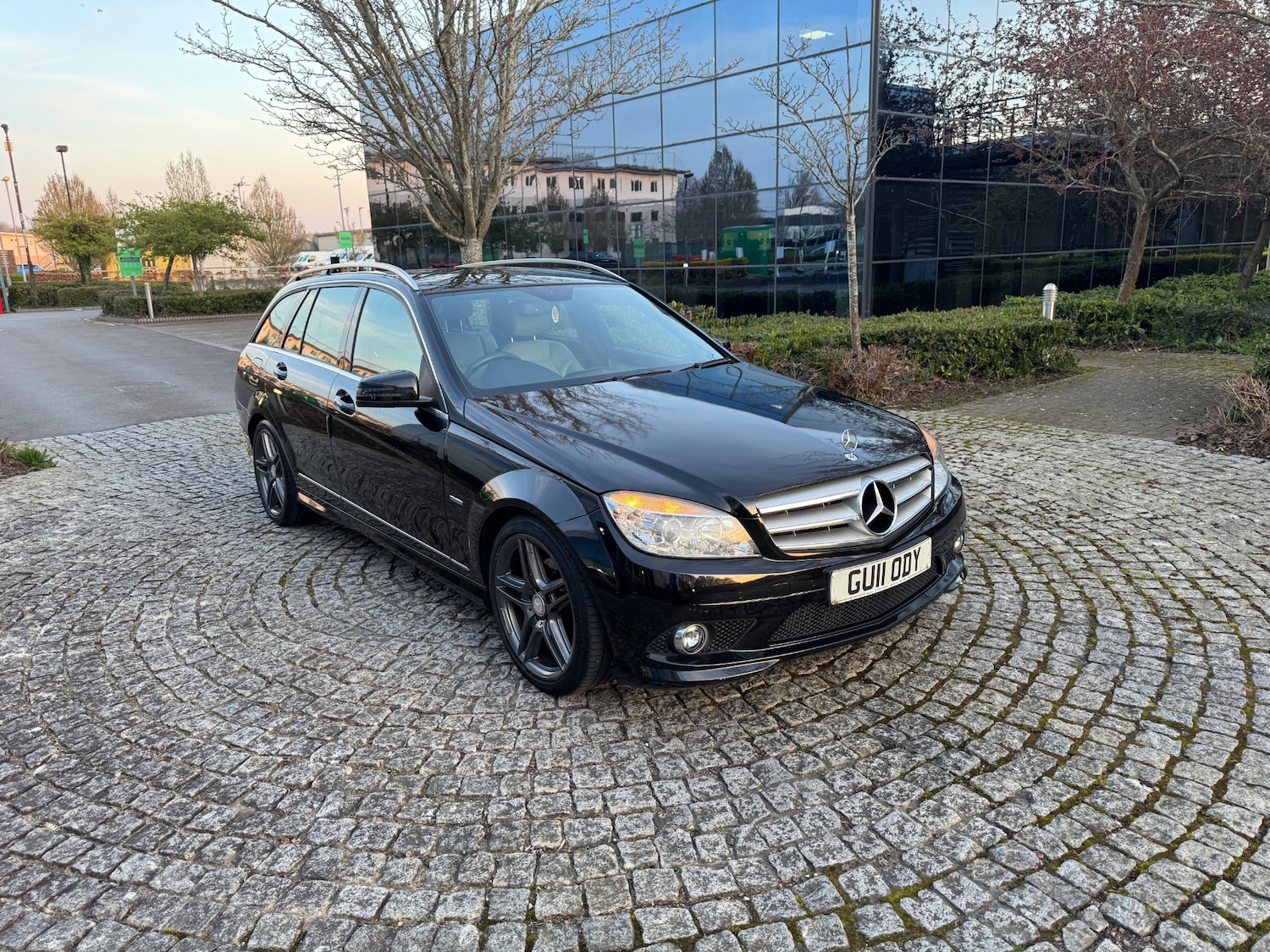 Used Mercedes-Benz C Class 2011 for sale - 77956914: Photo 3