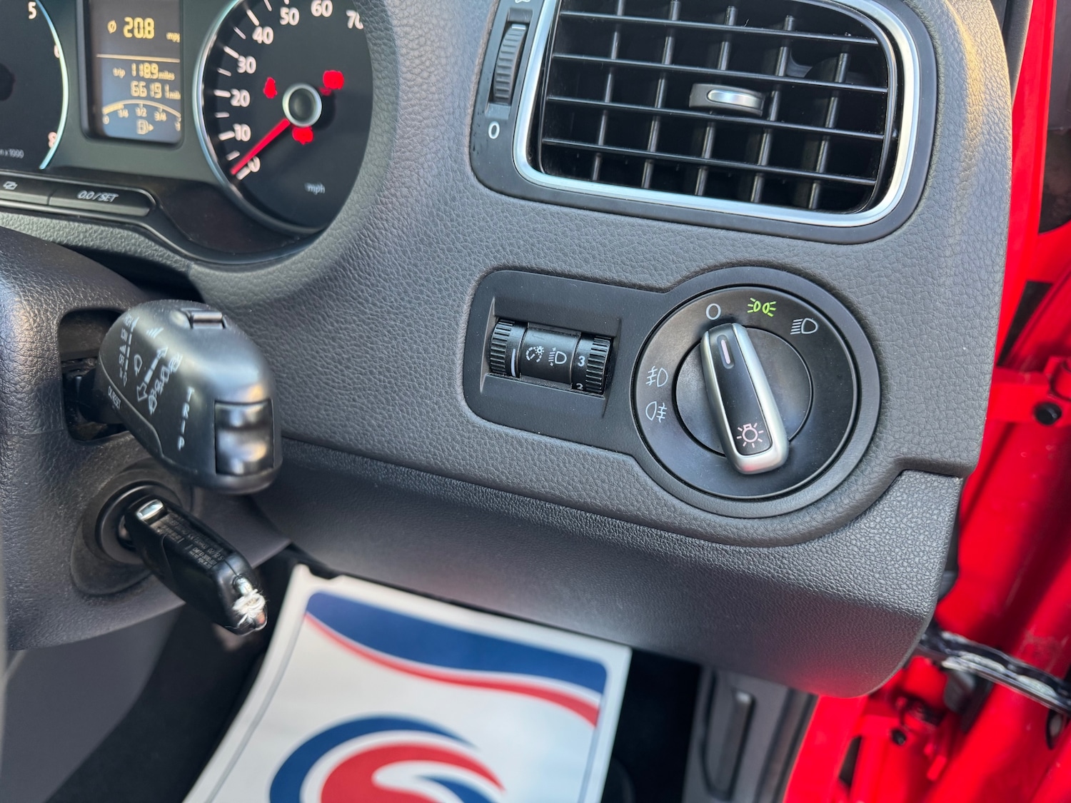 Used Volkswagen Polo 2012 for sale - 77236954: Photo 19