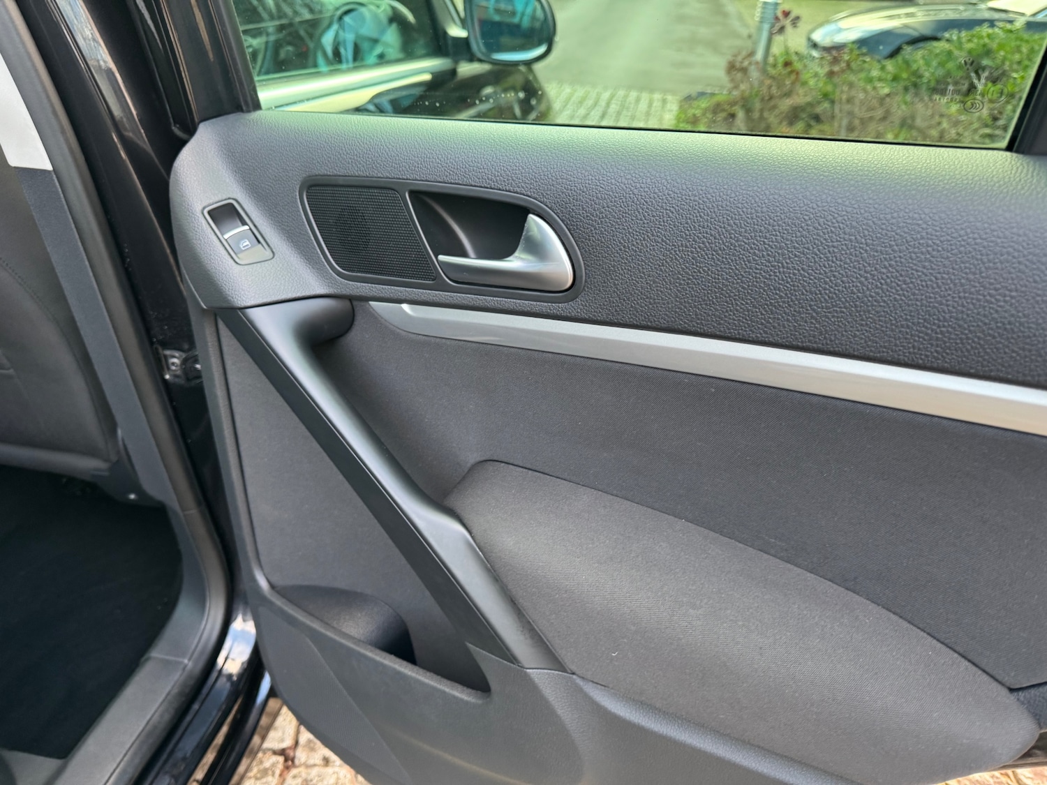 Used Volkswagen Tiguan 2014 for sale - 76892612: Photo 23