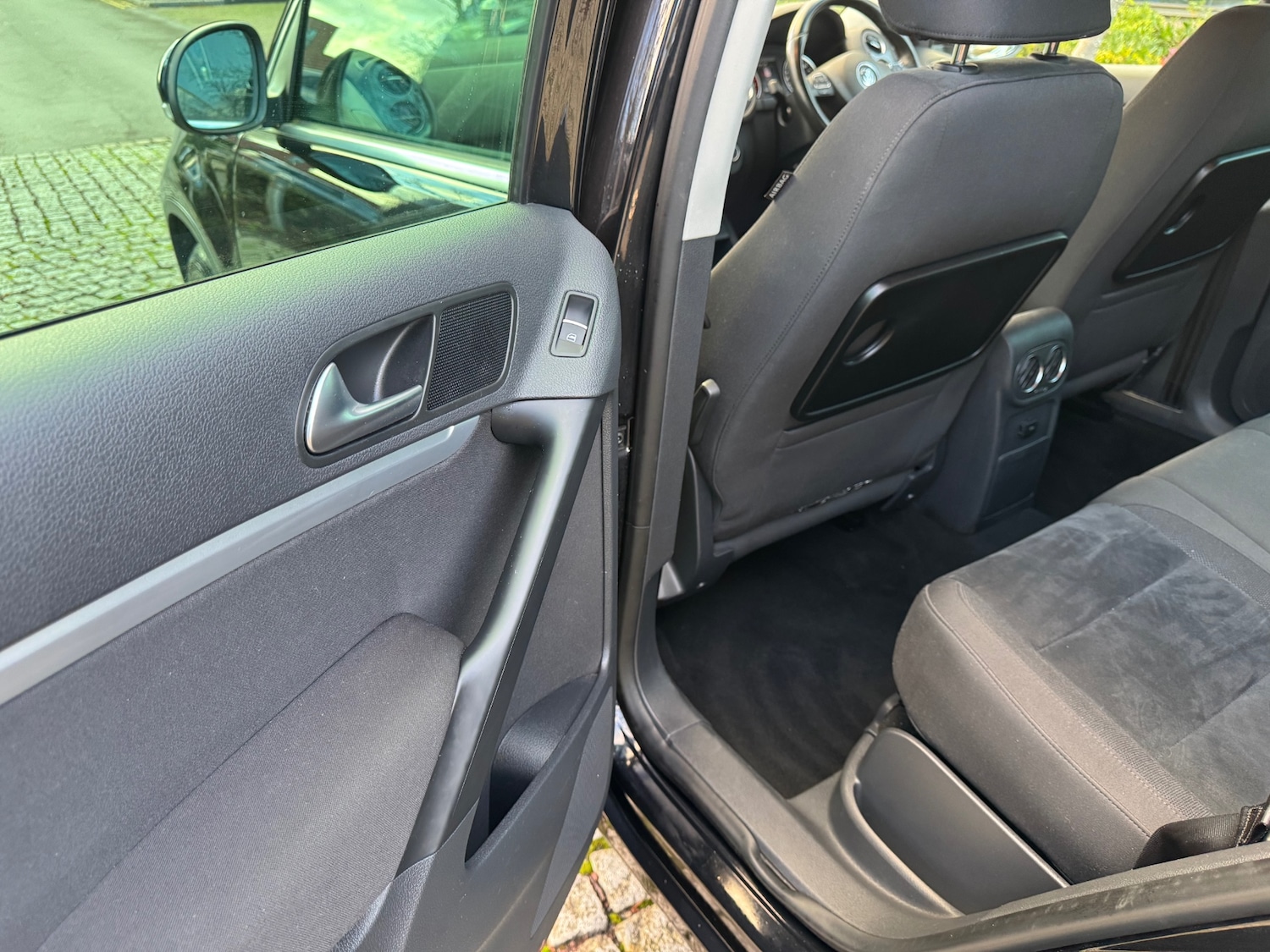 Used Volkswagen Tiguan 2014 for sale - 76892612: Photo 25