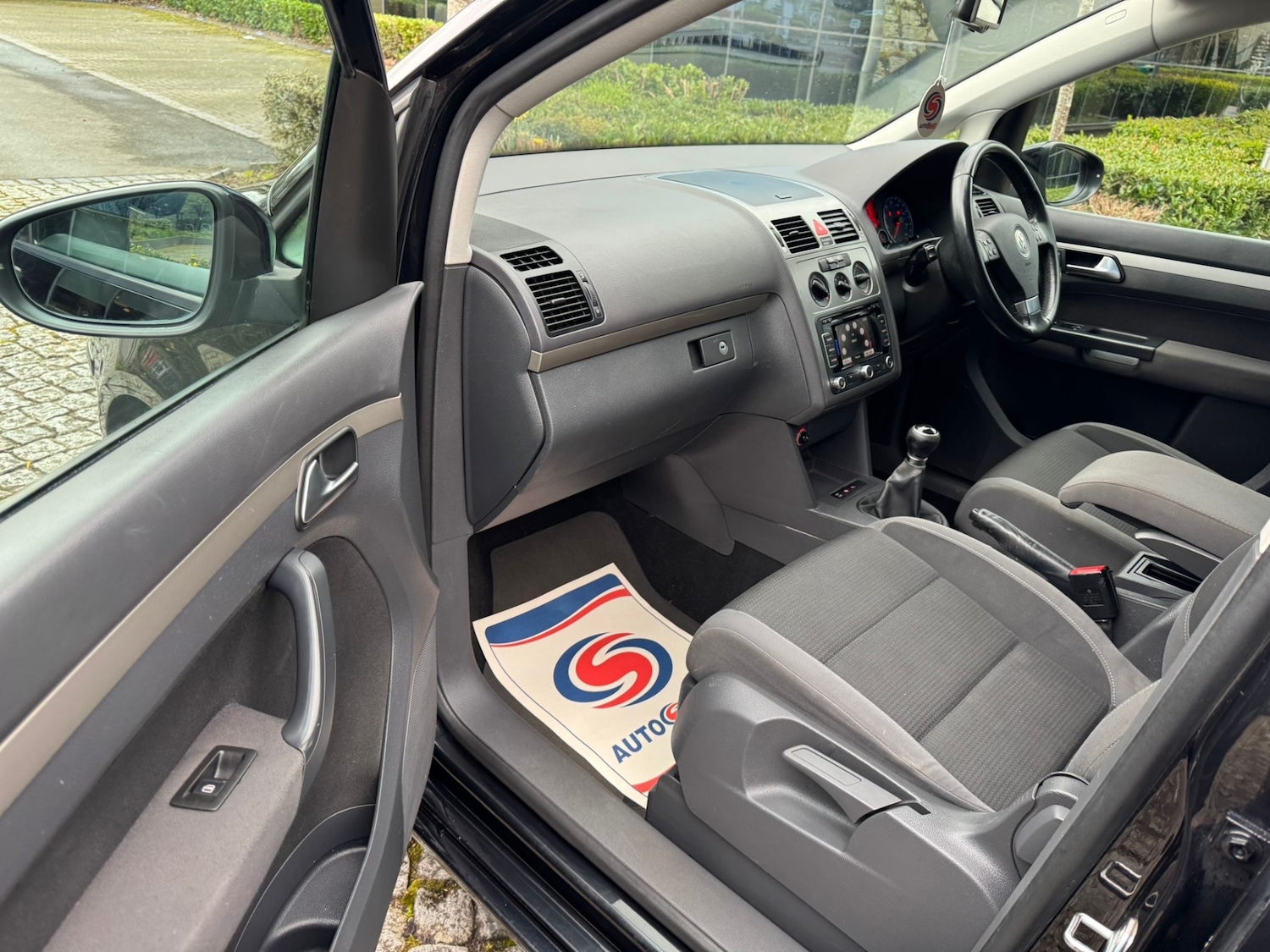 Used Volkswagen Touran 2010 for sale - 78123029: Photo 11