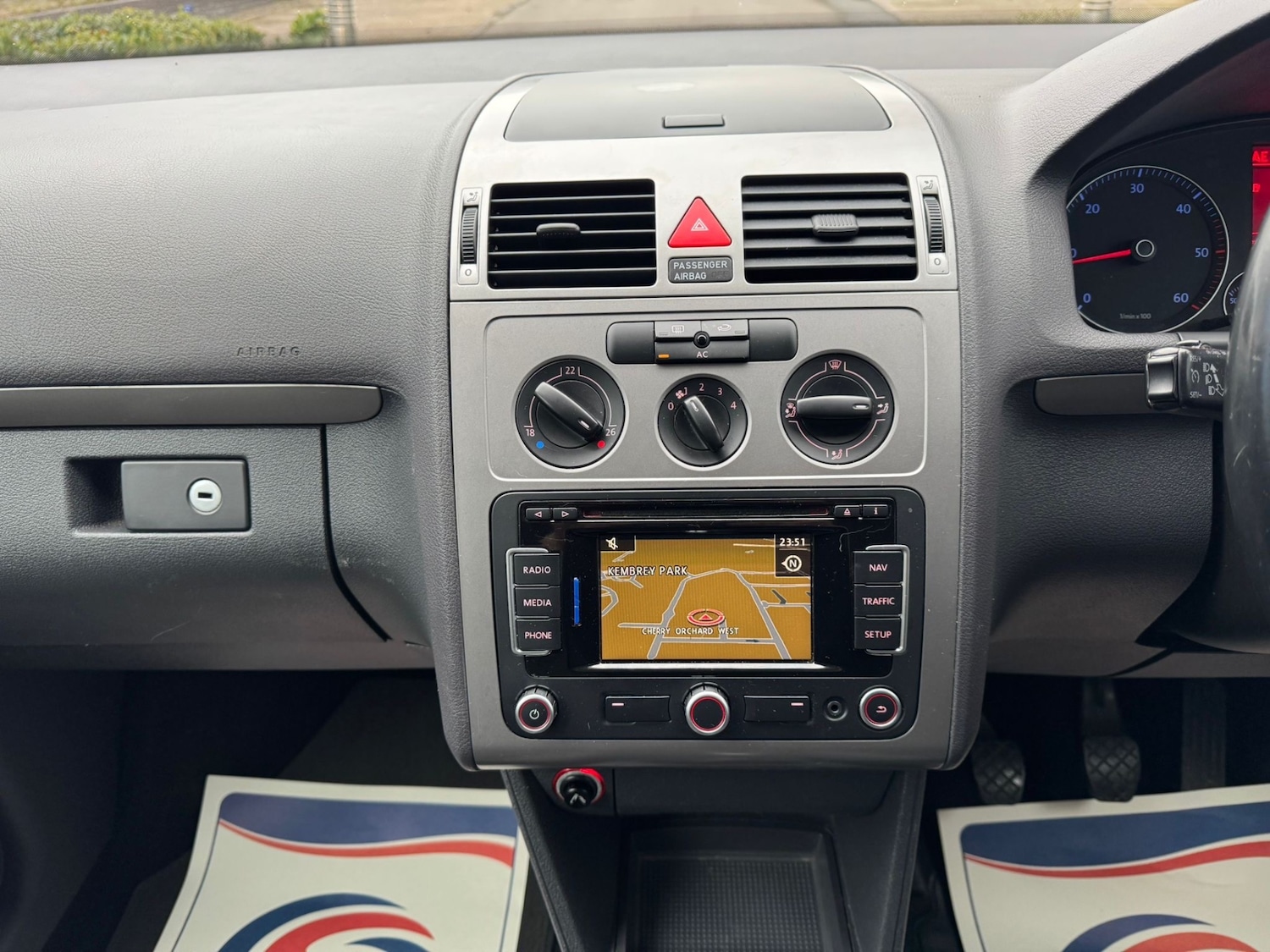 Used Volkswagen Touran 2010 for sale - 78123029: Photo 12