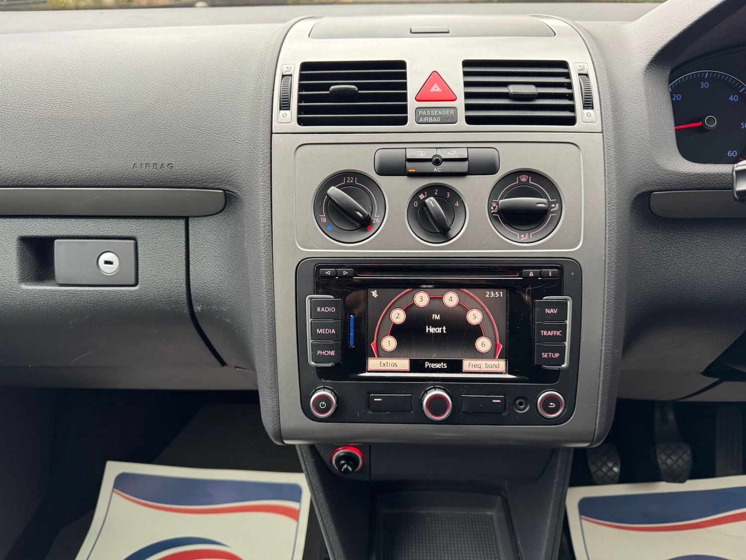 Used Volkswagen Touran 2010 for sale - 78123029: Photo 13