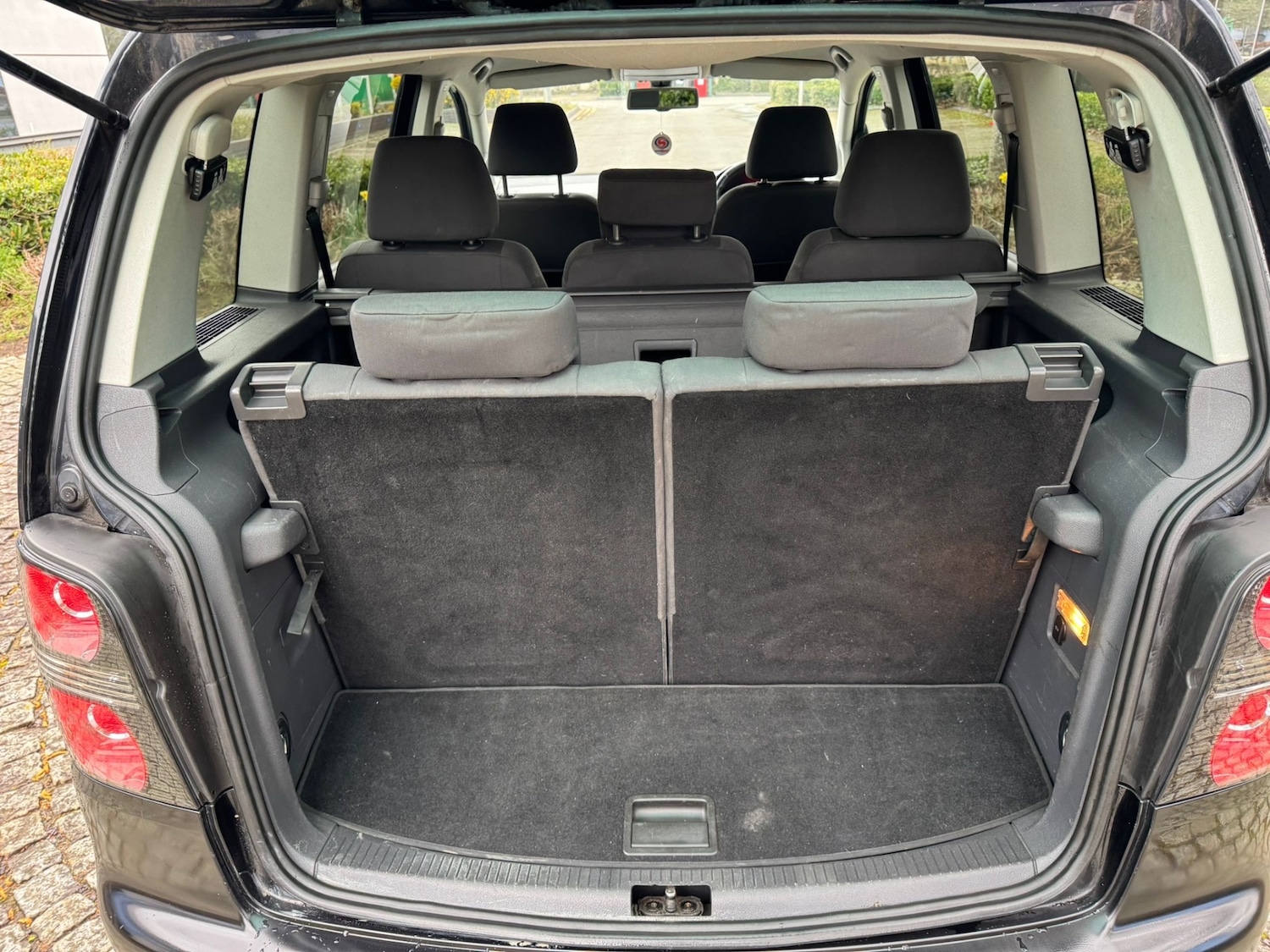 Used Volkswagen Touran 2010 for sale - 78123029: Photo 17