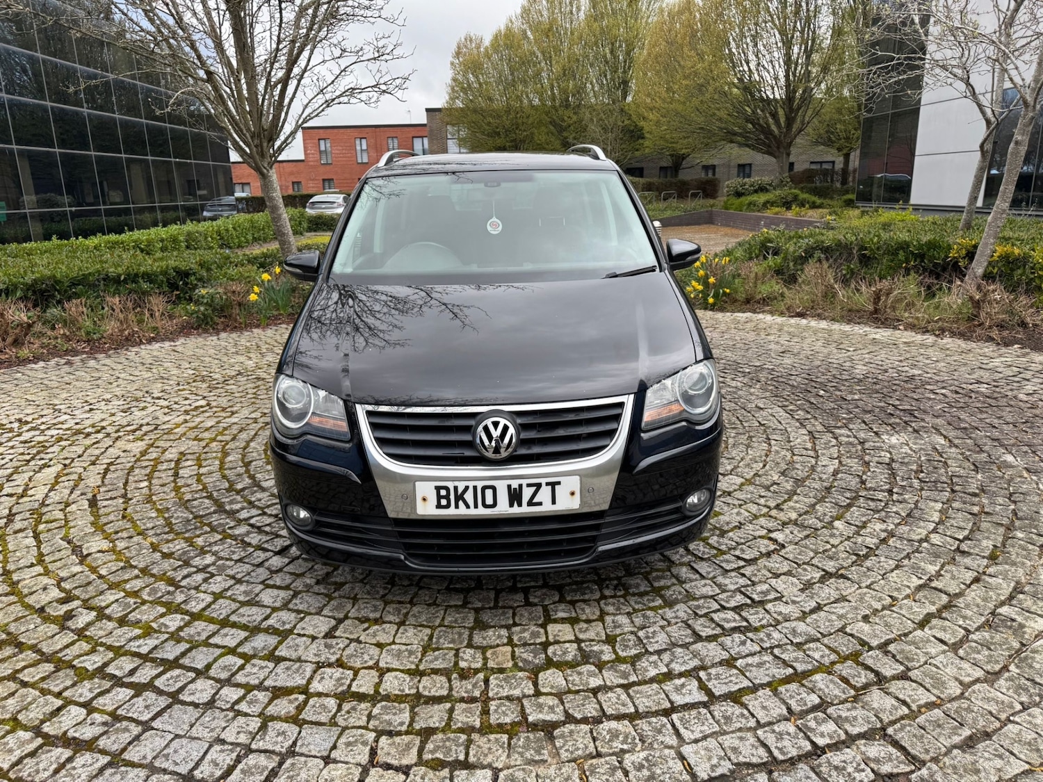 Used Volkswagen Touran 2010 for sale - 78123029: Photo 2