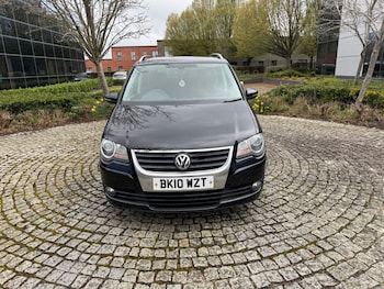 Used Volkswagen Touran 2010 for sale - 78123029: Photo