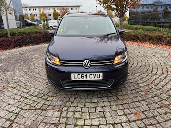 Used Volkswagen Touran 2014 for sale - 76277112: Photo 2
