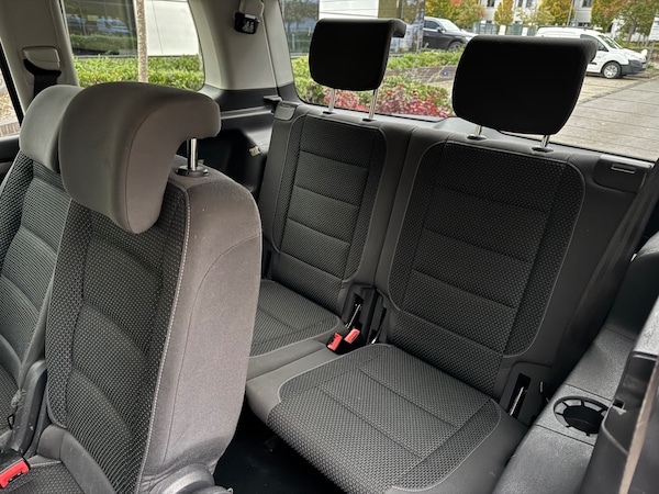 Used Volkswagen Touran 2014 for sale - 76277112: Photo 30