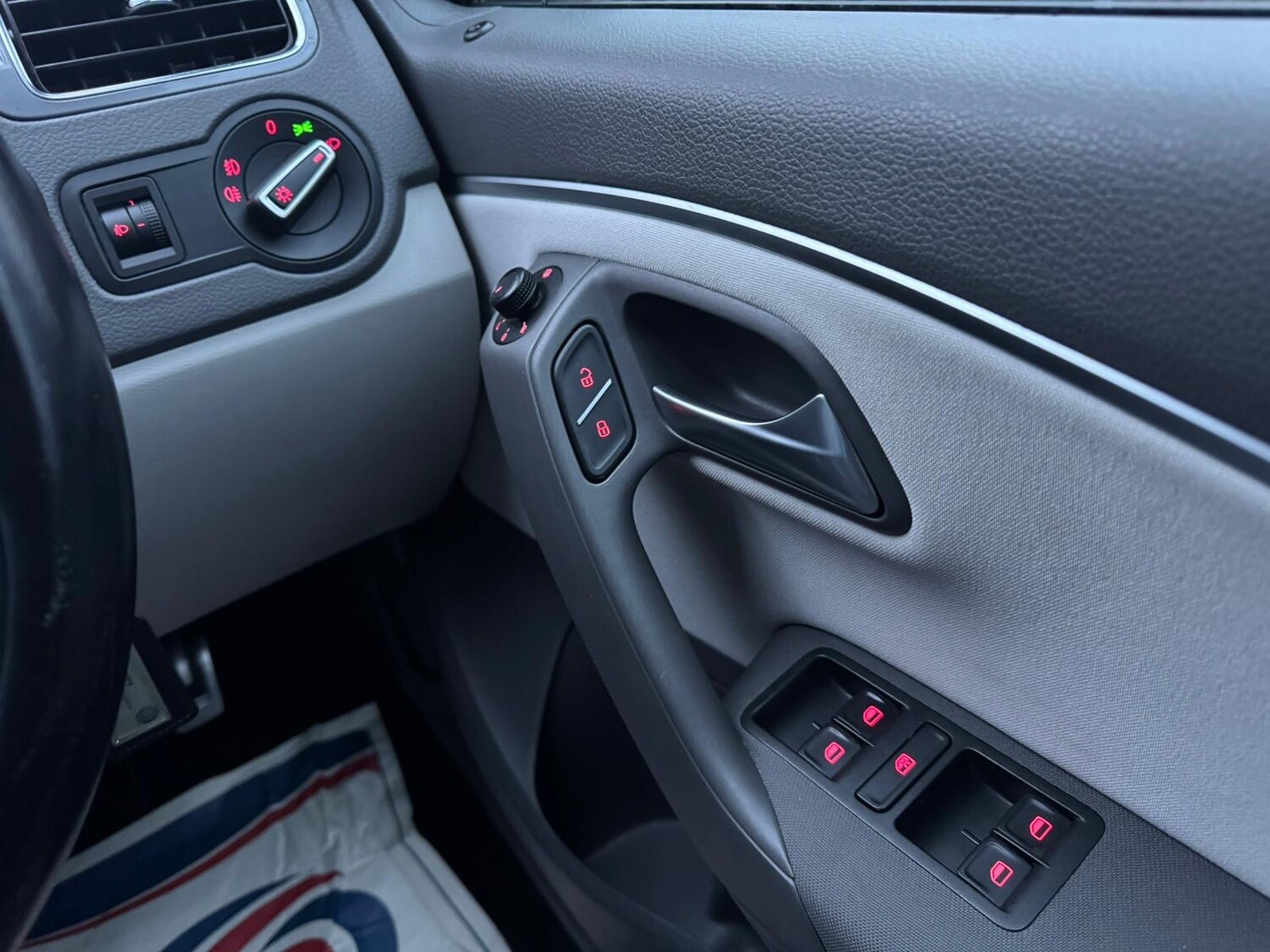 Used Volkswagen Polo 2015 for sale - 77382008: Photo 19