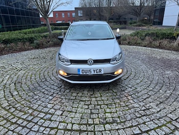 Used Volkswagen Polo 2015 for sale - 77382008: Photo