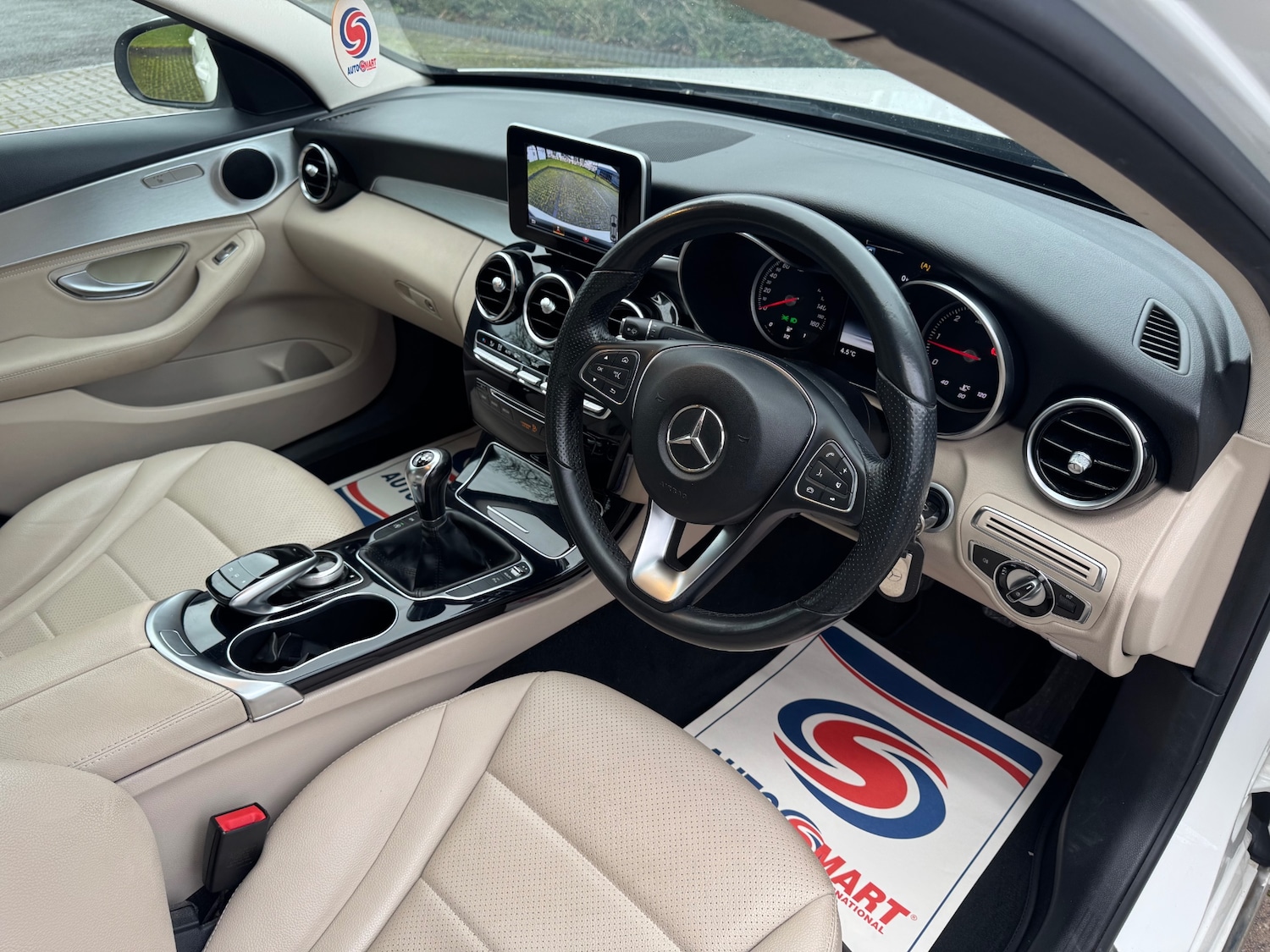 Used Mercedes-Benz C Class 2014 for sale - 77148948: Photo 11