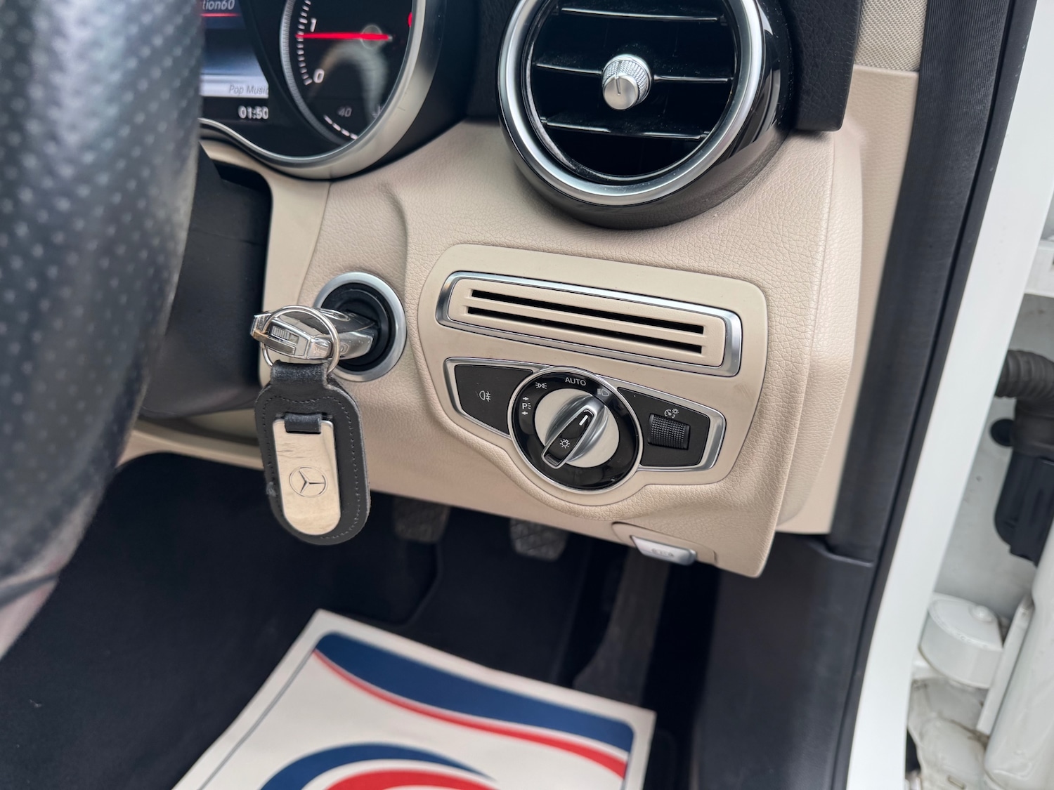 Used Mercedes-Benz C Class 2014 for sale - 77148948: Photo 16