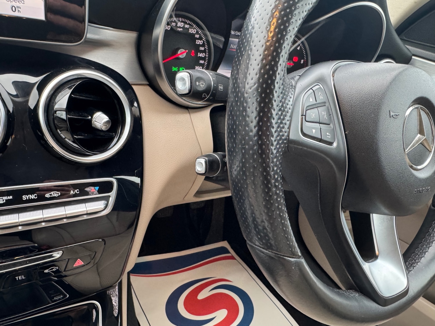 Used Mercedes-Benz C Class 2014 for sale - 77148948: Photo 21