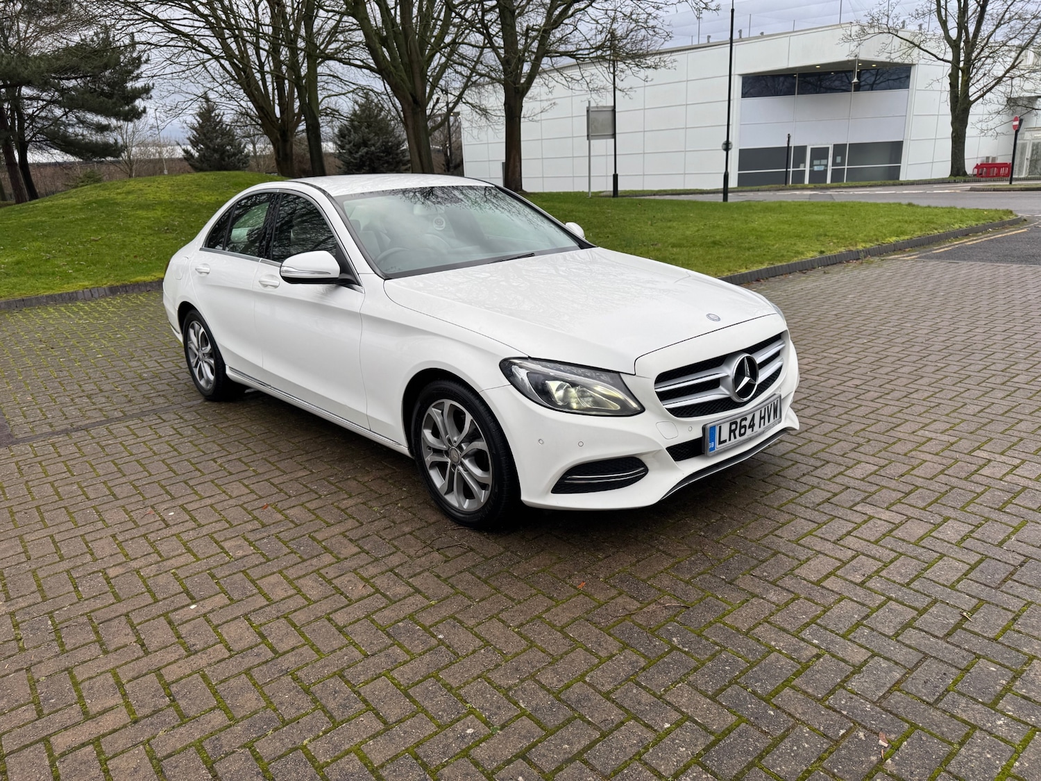 Used Mercedes-Benz C Class 2014 for sale - 77148948: Photo 4