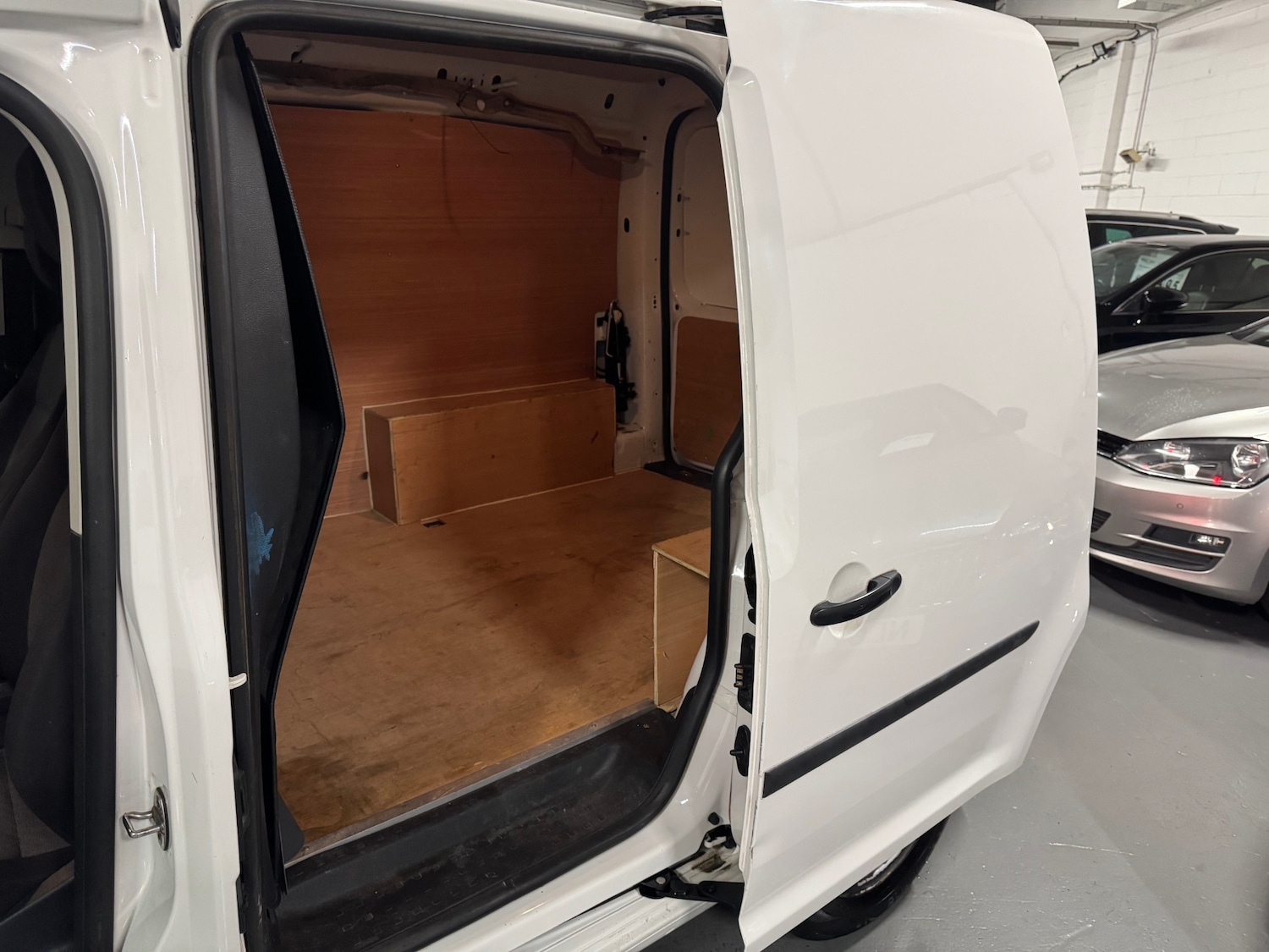 Used Volkswagen Caddy 2016 for sale - 76579762: Photo 18