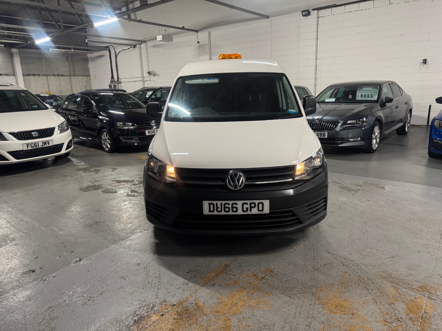 Used Volkswagen Caddy 2016 for sale - 76579762: Photo 2
