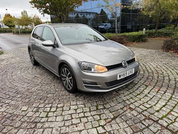 Used Volkswagen Golf 2015 for sale - 76171326: Photo