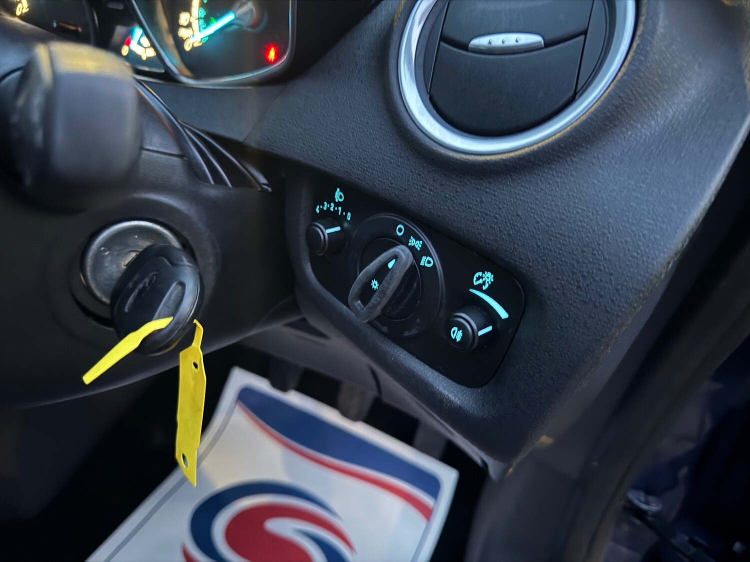 Used Ford Fiesta 2014 for sale - 77637013: Photo 14