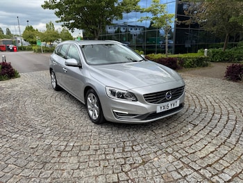 Used Volvo V60 2015 for sale - 78532633: Photo