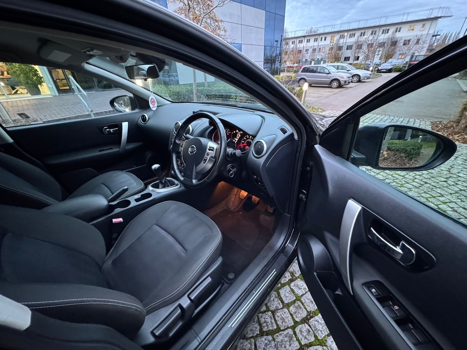 Used Nissan Qashqai 2011 for sale - 76580335: Photo 12