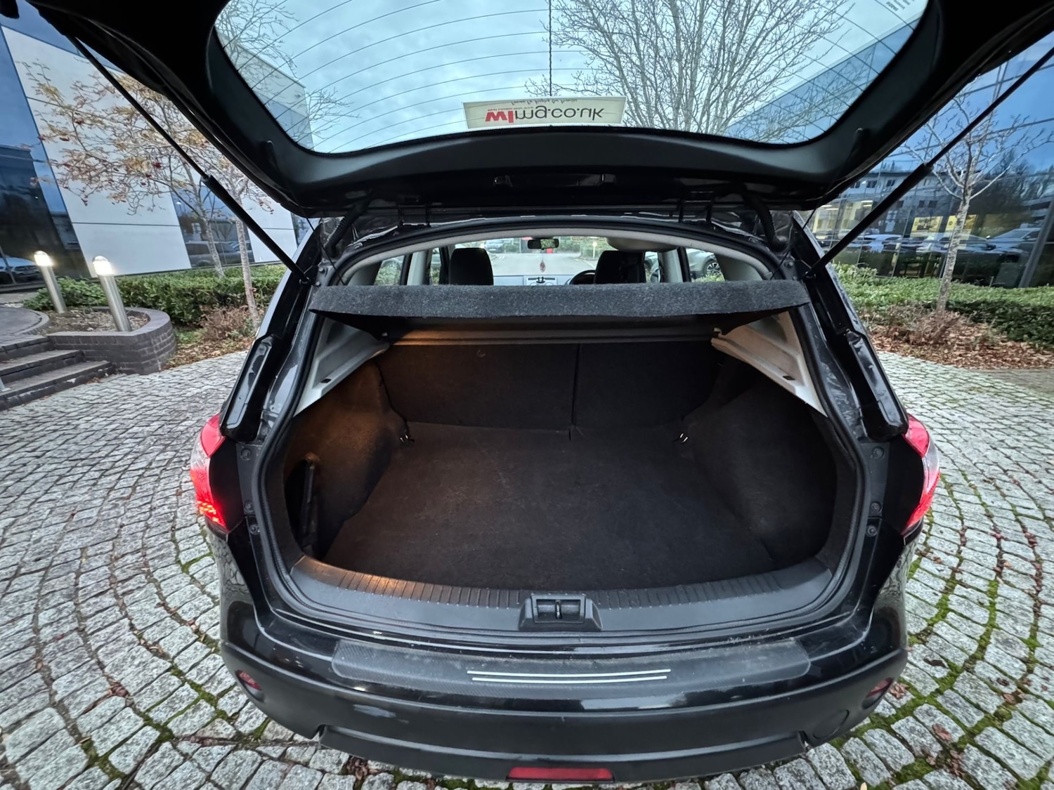 Used Nissan Qashqai 2011 for sale - 76580335: Photo 18