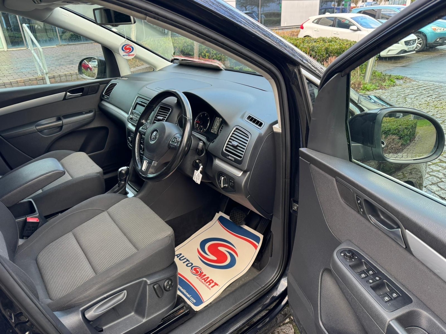 Used Volkswagen Sharan 2011 for sale - 77901251: Photo 10