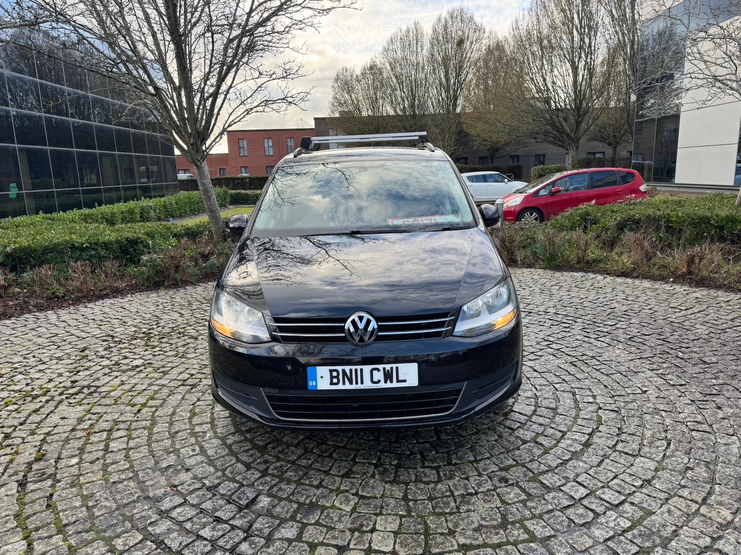 Used Volkswagen Sharan 2011 for sale - 77901251: Photo 2