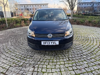 Used Volkswagen Touran 2013 for sale - 77045671: Photo