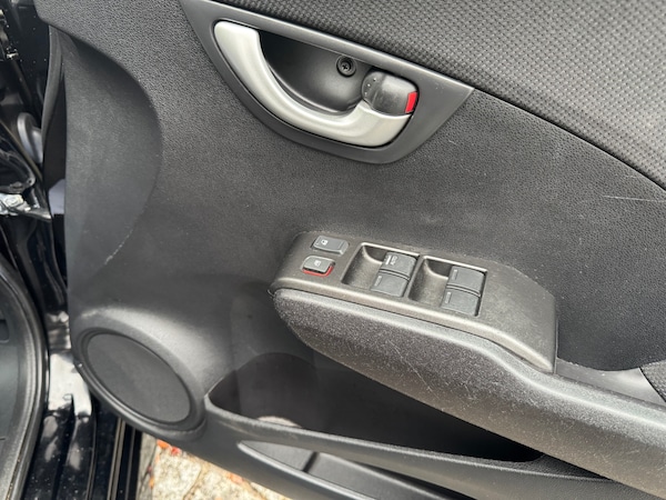 Used Honda Jazz 2014 for sale - 76171290: Photo 16