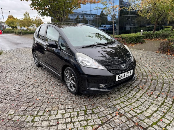 Used Honda Jazz 2014 for sale - 76171290: Photo 1