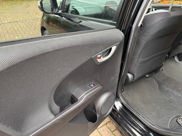 Used Honda Jazz 2014 for sale - 76171290: Photo 22