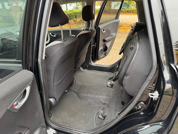 Used Honda Jazz 2014 for sale - 76171290: Photo 23