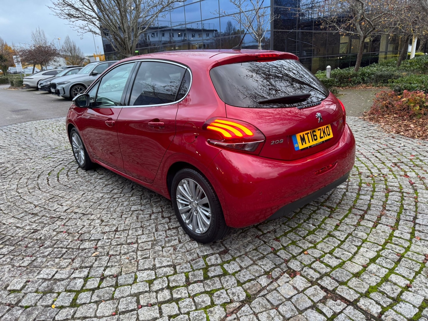 Used Peugeot 208 2016 for sale - 76577511: Photo 5