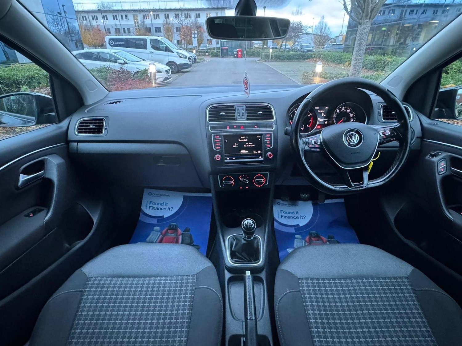 Used Volkswagen Polo 2017 for sale - 76577761: Photo 11