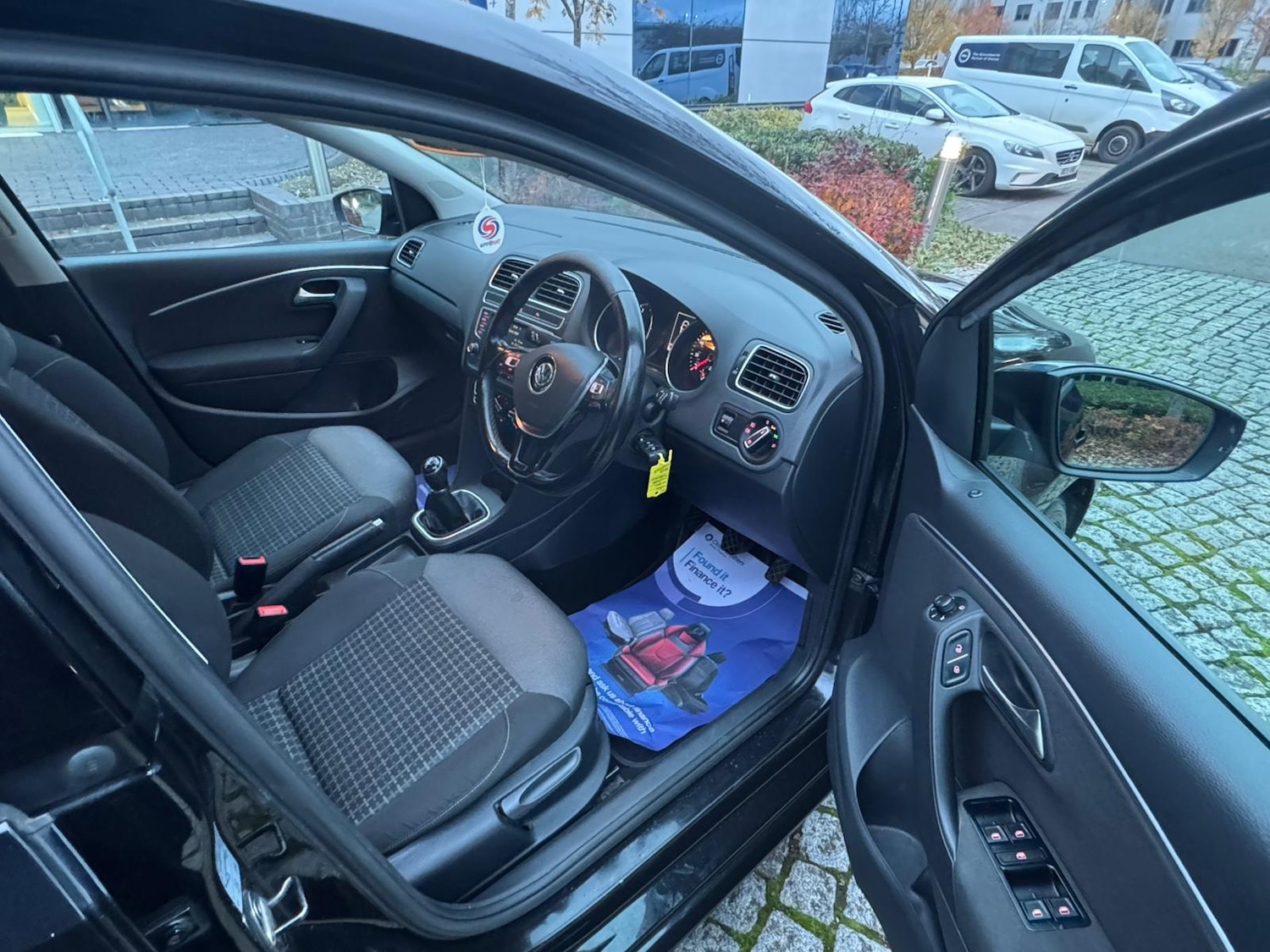 Used Volkswagen Polo 2017 for sale - 76577761: Photo 12