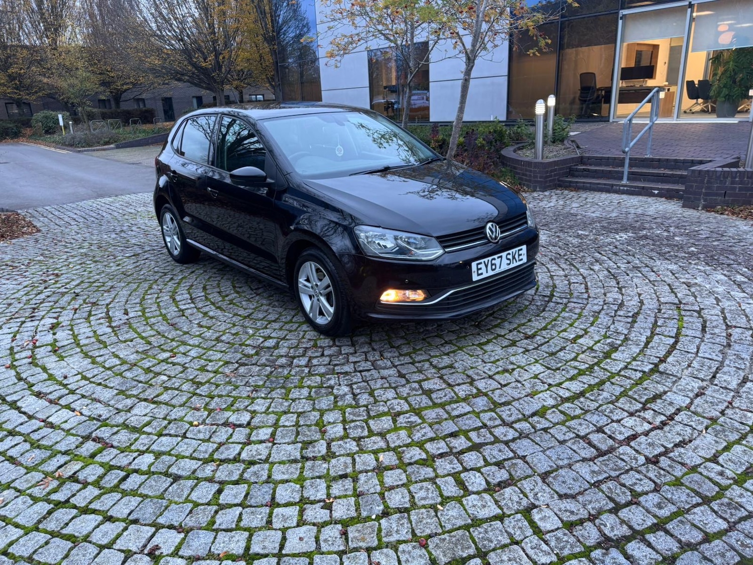 Used Volkswagen Polo 2017 for sale - 76577761: Photo 3