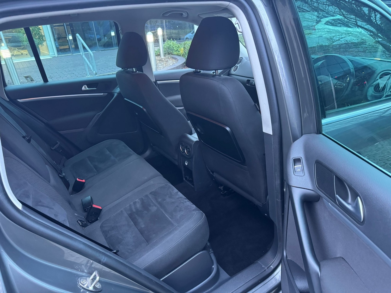 Used Volkswagen Tiguan 2015 for sale - 76578112: Photo 14