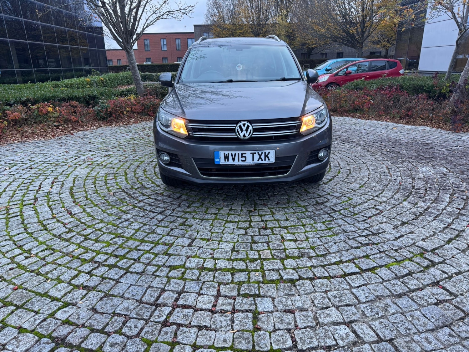 Used Volkswagen Tiguan 2015 for sale - 76578112: Photo 2