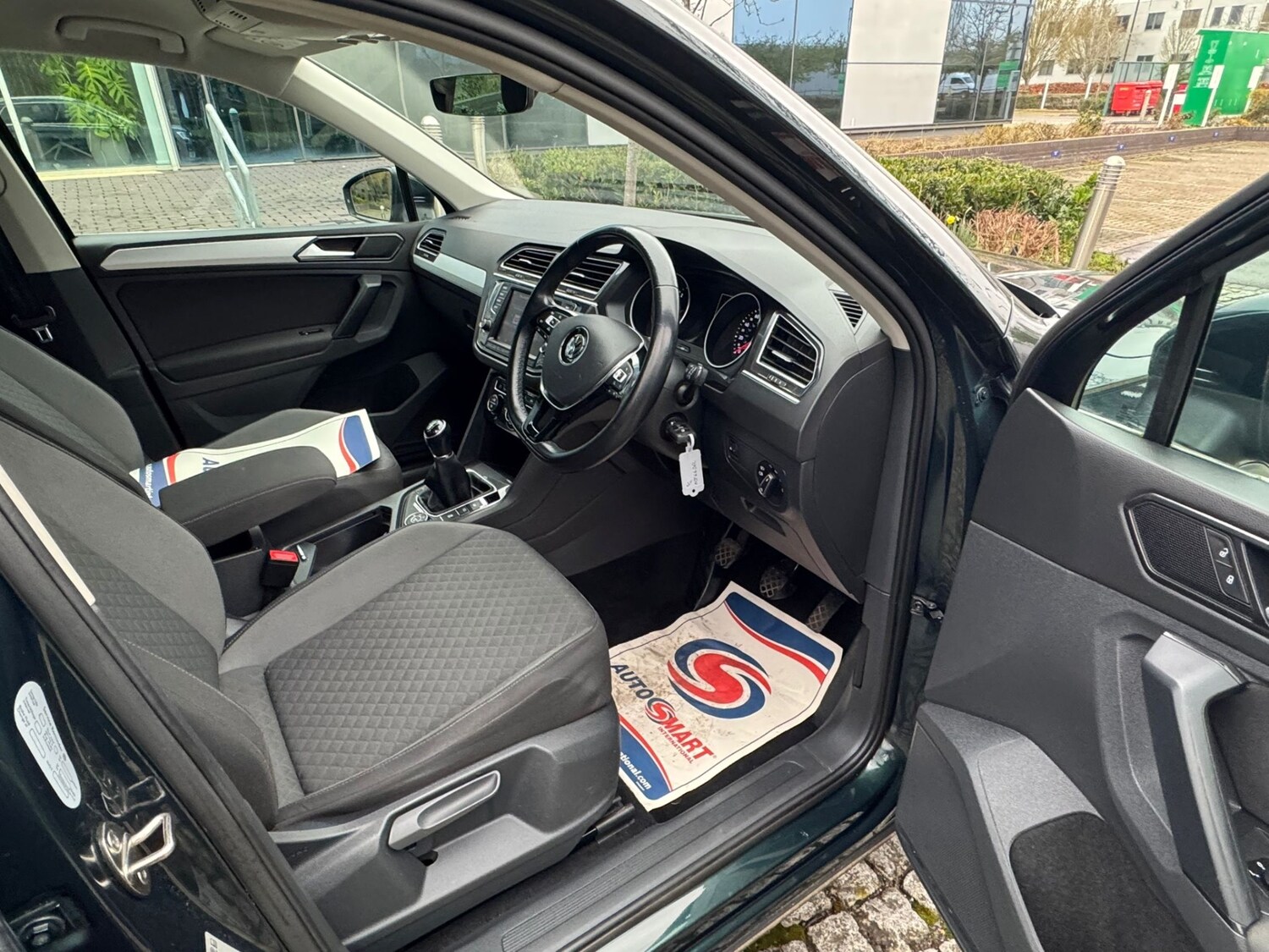 Used Volkswagen Tiguan 2016 for sale - 77901331: Photo 10