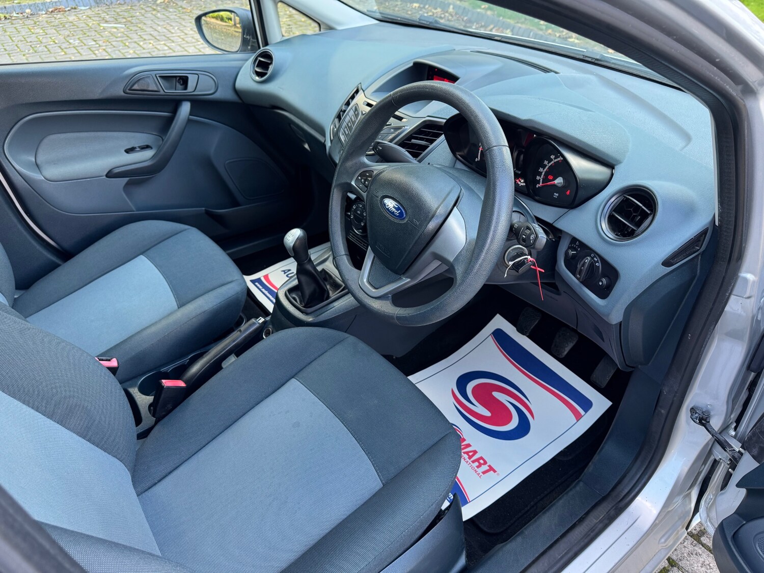 Used Ford Fiesta 2010 for sale - 76018266: Photo 10