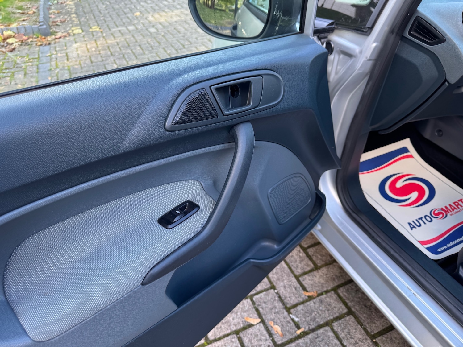 Used Ford Fiesta 2010 for sale - 76018266: Photo 16